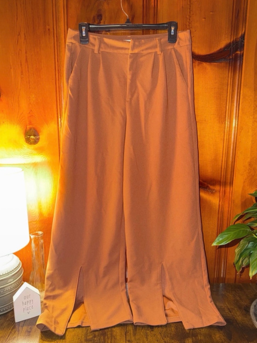 Wide-Leg Split-Hem Trouser in Rust